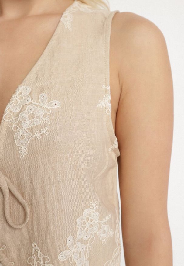 Born2be - Beżowa Kamizelka w Stylu Boho z Haftem i Wiązaniem z Koralikami Olreis. Okazja: na co dzień. Kolor: beżowy. Materiał: jeans, koronka. Wzór: haft. Sezon: lato, wiosna. Styl: boho