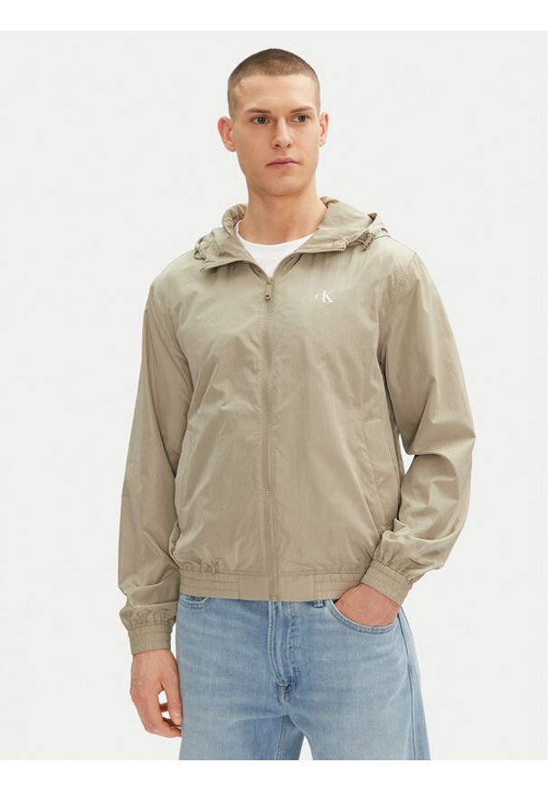 Calvin Klein Jeans Wiatrówka J30J327254 Beżowy Regular Fit. Kolor: beżowy. Materiał: syntetyk