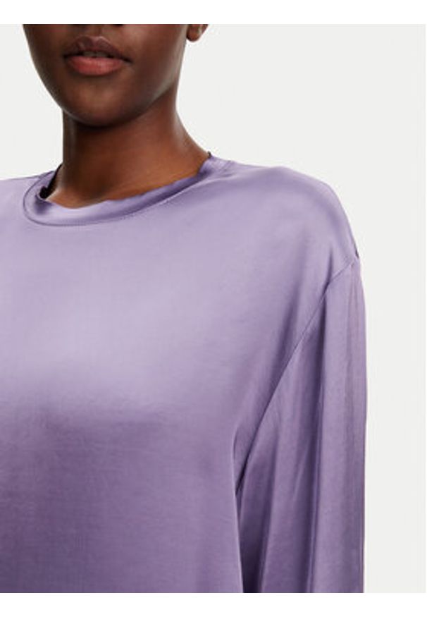 ViCOLO Bluzka TD0013 Fioletowy Relaxed Fit. Kolor: fioletowy. Materiał: wiskoza