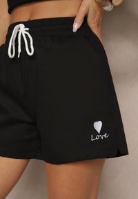 Renee - Czarne Klasyczne Szorty Dresowe z Kieszeniami Wiązane w Pasie Folenelle. Okazja: na co dzień, na imprezę. Kolor: czarny. Materiał: dresówka. Sezon: lato. Styl: klasyczny
