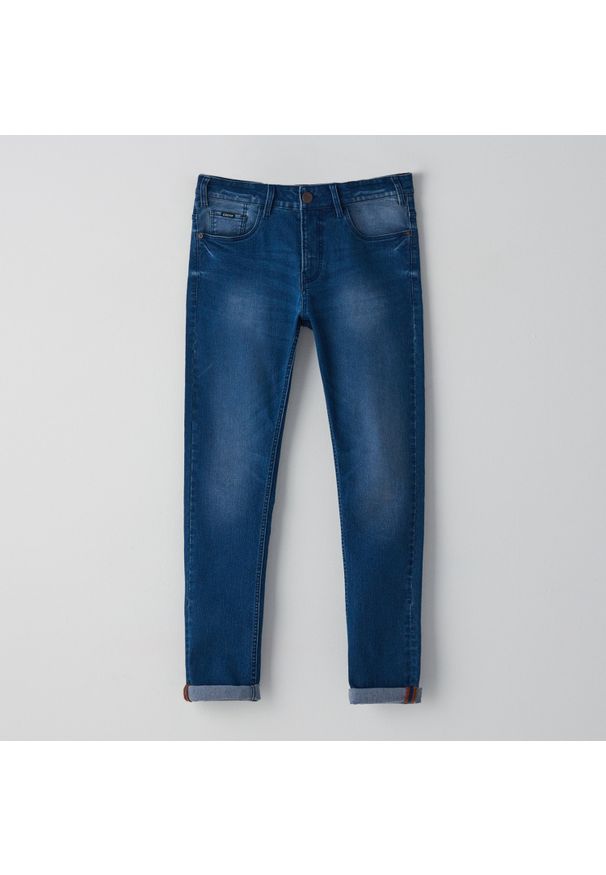 Cropp - Jeansy skinny - Granatowy. Kolor: niebieski. Materiał: jeans