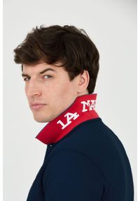 La Martina - LA MARTINA Granatowe męskie polo z dużym czerwonym logo, Rozmiar L. Typ kołnierza: polo. Kolor: niebieski #5
