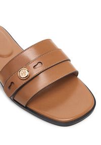 Tory Burch Klapki Romy Slide 183305 Brązowy. Kolor: brązowy. Materiał: skóra, zamsz #5