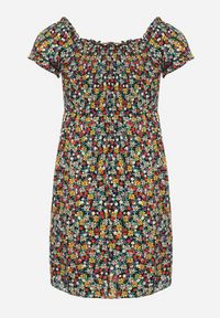 Born2be - Czarno-Zielona Wiskozowa Sukienka w Kwiaty Typu Hiszpanka z Gumką w Talii Revemia. Typ kołnierza: dekolt hiszpanka. Kolor: czarny. Materiał: wiskoza. Wzór: kwiaty. Sezon: wiosna. Typ sukienki: z odkrytymi ramionami #5