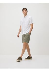 Reserved - Koszula regular z lnem - biały. Kolor: biały. Materiał: len