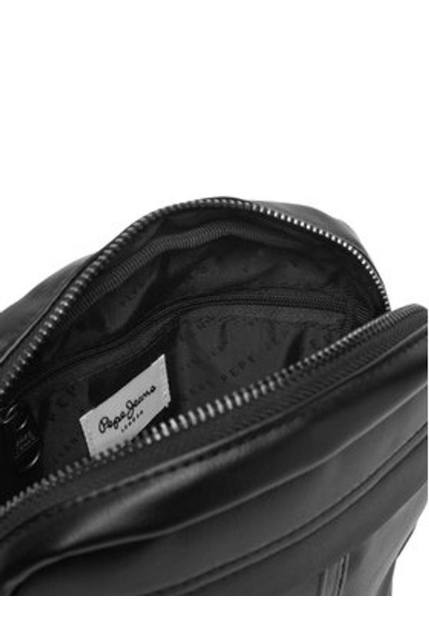 Pepe Jeans Saszetka Wolf Brant PM030875 Czarny. Kolor: czarny. Materiał: skóra