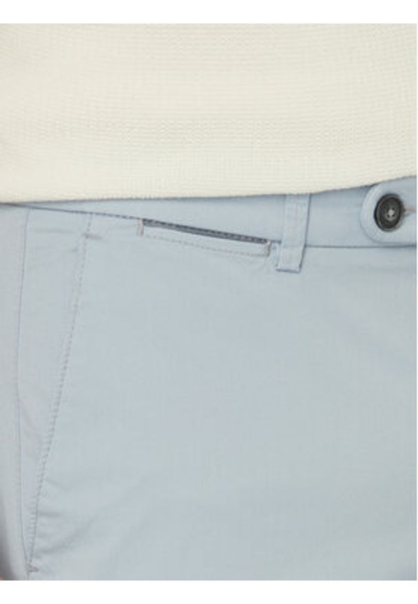 Bugatti Chinosy 4220-16301E Niebieski jasny Regular Fit. Kolor: niebieski. Materiał: bawełna