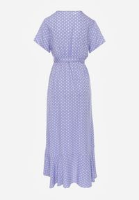 Born2be - Liliowa Sukienka Echosia. Okazja: na co dzień. Typ kołnierza: dekolt w serek. Kolor: fioletowy. Materiał: wiskoza, tkanina. Wzór: grochy. Typ sukienki: kopertowe, proste. Styl: casual, elegancki #4