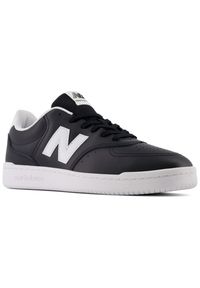 Buty unisex New Balance BB80BLK – czarne. Okazja: na co dzień. Kolor: czarny. Materiał: skóra, materiał, syntetyk, guma. Szerokość cholewki: normalna. Sport: turystyka piesza, koszykówka #2