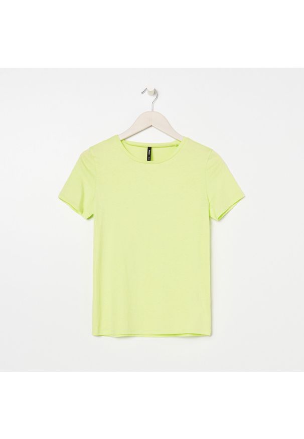 Sinsay - Koszulka basic z krótkimi rękawami ECO AWARE - Zielony. Kolor: zielony. Długość rękawa: krótki rękaw. Długość: krótkie