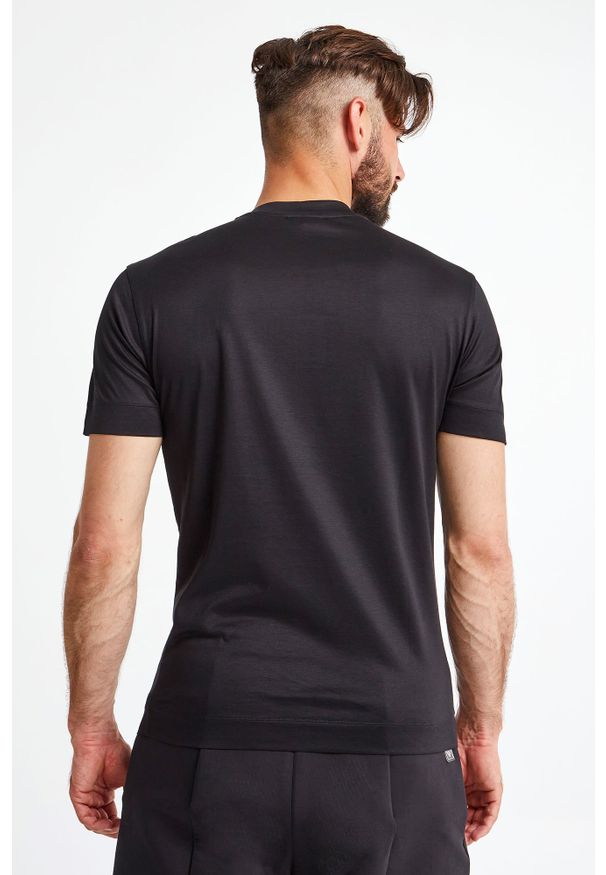 Emporio Armani - T-SHIRT EMPORIO ARMANI. Materiał: bawełna. Długość rękawa: krótki rękaw. Długość: krótkie. Wzór: nadruk