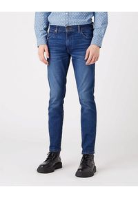 Wrangler - WRANGLER LARSTON MĘSKIE SPODNIE JEANSOWE SPECIAL W18SU829E