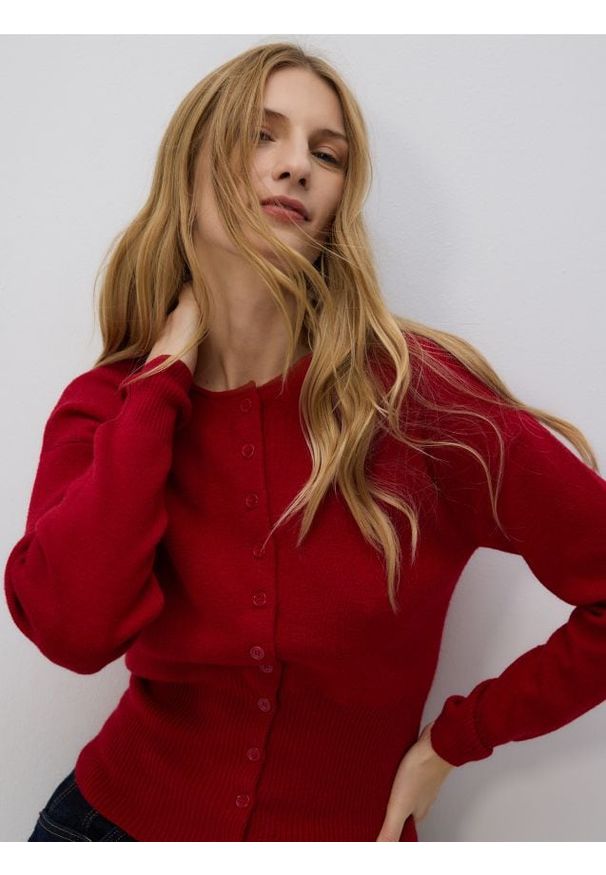 Reserved - Kardigan z domieszką wełny - czerwony. Kolor: czerwony. Materiał: wełna