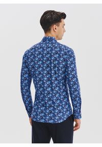 Pako Lorente - PAKO LORENTE – Granatowa dzianinowa koszula w kwiaty. Kolor: niebieski. Materiał: dzianina. Długość rękawa: długi rękaw. Długość: długie. Wzór: kwiaty #7