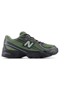 Buty dziecięce New Balance P7405DS – zielone. Kolor: zielony. Materiał: materiał, syntetyk. Szerokość cholewki: normalna. Sezon: lato. Sport: turystyka piesza #1