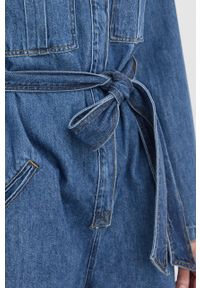 TwinSet - Twinset kombinezon jeansowy bawełniany z kołnierzykiemm. Okazja: na co dzień. Kolor: niebieski. Materiał: bawełna, jeans. Długość rękawa: długi rękaw. Długość: długie. Styl: casual #5