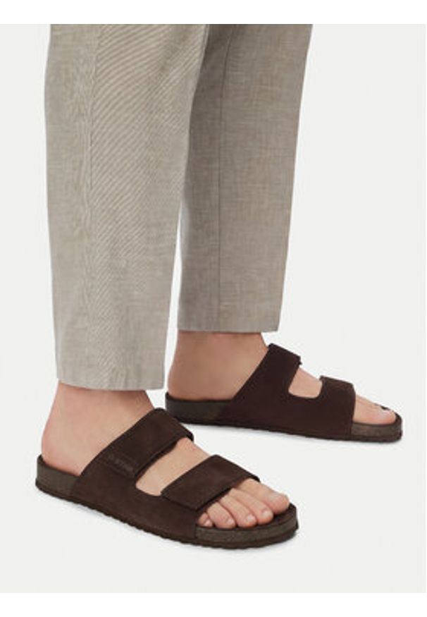G-Star RAW - G-Star Raw Klapki EO-MILO-01 MI34 Brązowy ciemny. Kolor: brązowy. Materiał: skóra, zamsz