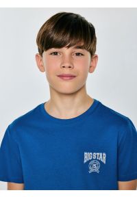 Big-Star - Koszulka chłopięca z nadrukiem niebieska Rafer 402. Okazja: na co dzień, na uczelnię. Kolor: niebieski. Materiał: dzianina, jeans. Wzór: nadruk. Styl: casual, klasyczny, sportowy #4