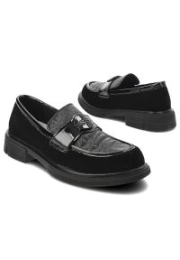 Czarne Mokasyny Filippo Modne Obuwie Damskie. Okazja: na co dzień. Kolor: czarny. Materiał: zamsz, skóra. Obcas: na obcasie. Styl: klasyczny, casual, elegancki. Wysokość obcasa: średni #5