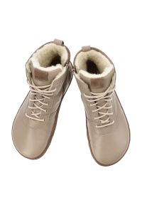 Beżowe Trzewiki Wasak Ocieplane Buty Damskie Barefoot. Okazja: na spacer, na co dzień. Kolor: beżowy. Materiał: skóra. Wzór: grochy. Styl: casual #8