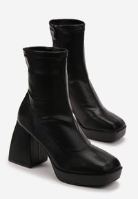 Renee - Czarne Dopasowane Botki na Geometrycznym Obcasie i Platformie Agriopa. Zapięcie: zamek. Kolor: czarny. Materiał: materiał. Wzór: geometria. Sezon: jesień, zima. Obcas: na obcasie. Wysokość obcasa: średni #2