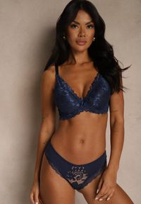 Renee - Granatowy Koronkowy Biustonosz w Klasycznym Stylu Coralee. Kolor: niebieski. Materiał: koronka. Wzór: aplikacja, gładki #5