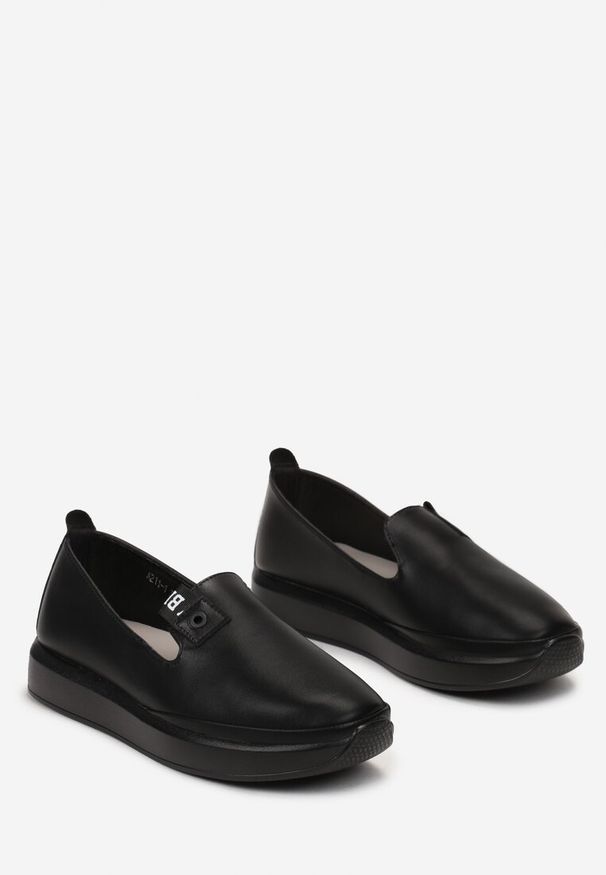 Born2be - Czarne Półbuty ze Skóry Naturalnej na Platformie Tomani. Kolor: czarny. Materiał: skóra. Obcas: na platformie. Styl: elegancki, klasyczny