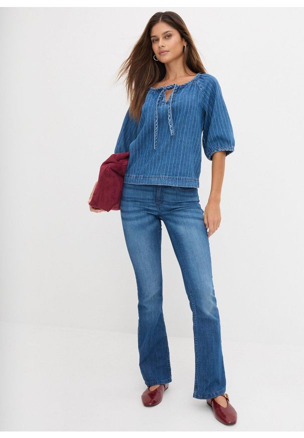 bonprix - Dżinsy o kroju bootcut, mid waist, ze stretchem. Kolor: niebieski