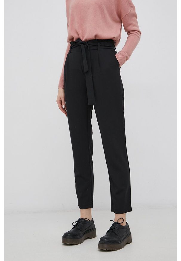 only - Only Spodnie damskie kolor czarny fason cygaretki high waist. Okazja: na co dzień. Stan: podwyższony. Kolor: czarny. Materiał: tkanina. Styl: casual