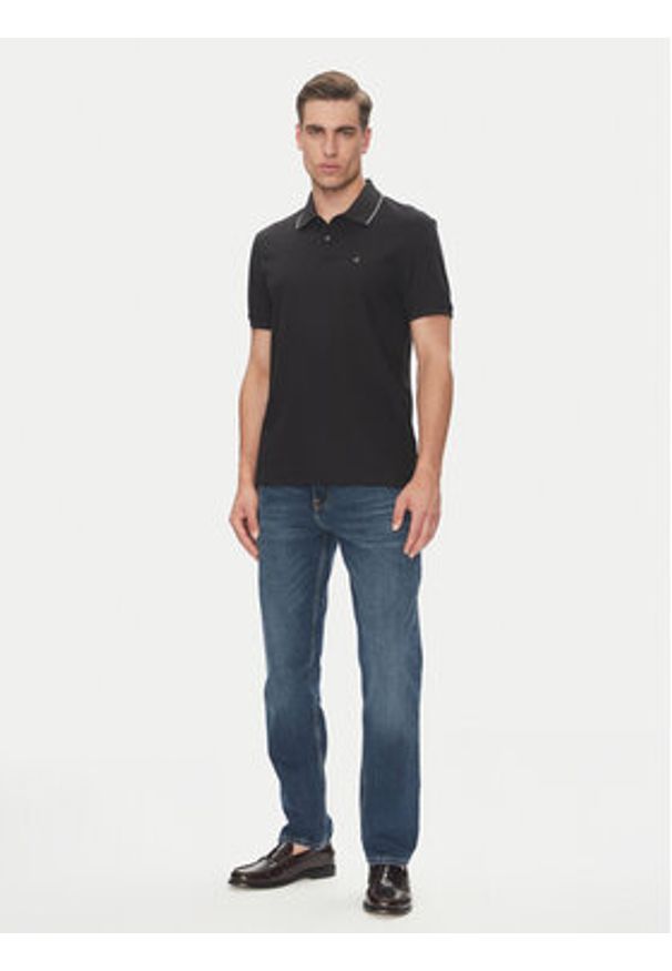 Calvin Klein Polo LV04LC239G Czarny Regular Fit. Typ kołnierza: polo. Kolor: czarny. Materiał: bawełna