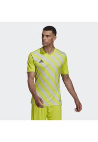 Adidas - Jersey adidas Entrada 22 Graphic. Kolor: żółty, szary, wielokolorowy. Materiał: jersey. Sezon: lato. Sport: piłka nożna