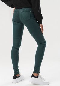 Born2be - Zielone Jeansy Slim Haithea. Kolor: zielony. Materiał: jeans #2