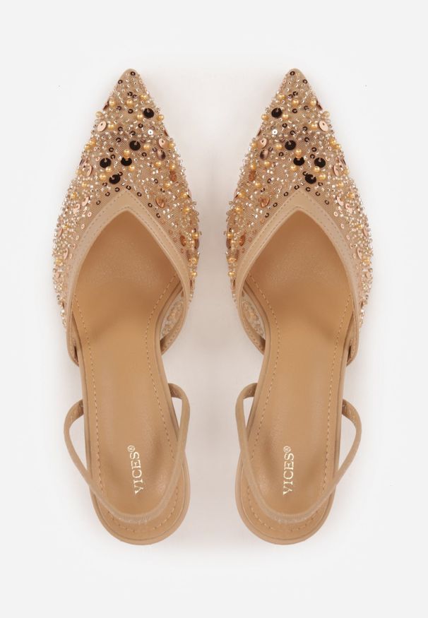 Renee - Ciemnobeżowe Cekinowe Czółenka VICES Slingback na Szpilce z Noskiem w Szpic Ozdobione Perłami i Koralikami Kleomene. Kolor: beżowy. Materiał: jeans. Wzór: aplikacja. Obcas: na szpilce. Styl: elegancki