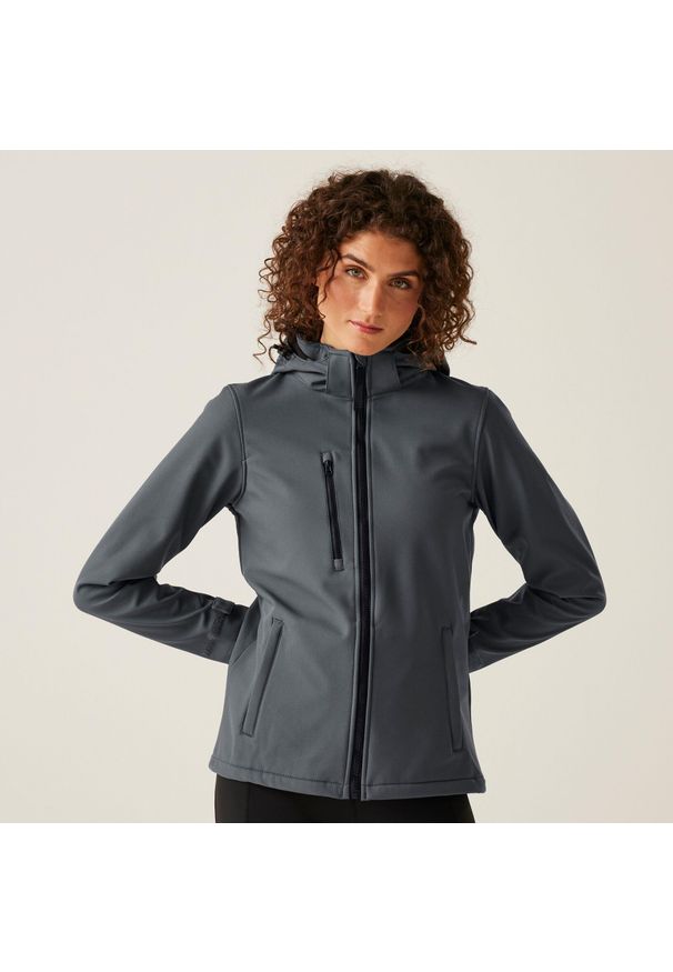 Regatta - Damska 3-warstwowa kurtka softshell z kapturem Venturer z nadrukiem. Typ kołnierza: kaptur. Kolor: szary. Materiał: softshell. Wzór: nadruk. Sezon: zima. Sport: turystyka piesza