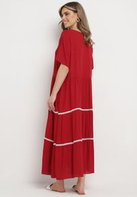 Born2be - Czerwona Bawełniana Sukienka z Krótkim Rękawem Camola. Kolekcja: plus size. Kolor: czerwony. Materiał: bawełna. Długość rękawa: krótki rękaw. Wzór: jednolity, aplikacja. Typ sukienki: dla puszystych. Styl: elegancki #7