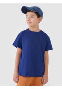 4f - 4F T-shirt oversize z nadrukiem chłopięcy - niebieski 134 (8-9 lat). Okazja: na co dzień. Kolor: niebieski. Materiał: dzianina, bawełna, jersey. Długość rękawa: krótki rękaw. Długość: krótkie. Wzór: nadruk. Sezon: lato. Styl: klasyczny, sportowy, casual