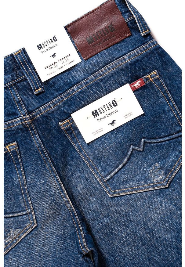 Mustang - JEANSY MĘSKIE MUSTANG Chicago Tapered DENIM BLUE 1006586 5000 984. Stan: podwyższony