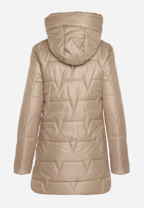 Born2be - Beżowa Pikowana Kurtka Przejściowa z Bocznymi Suwakami i Kapturem Soralessa. Okazja: na co dzień, do pracy, na spotkanie biznesowe. Kolor: beżowy. Materiał: dzianina, jeans. Długość rękawa: długi rękaw. Długość: długie. Styl: casual, biznesowy