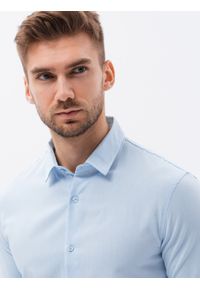 Ombre Clothing - Bawełniana koszula męska z tkaniny w stylu Oxford SLIM FIT - błękitna V8. Kolor: niebieski. Materiał: tkanina, bawełna #4