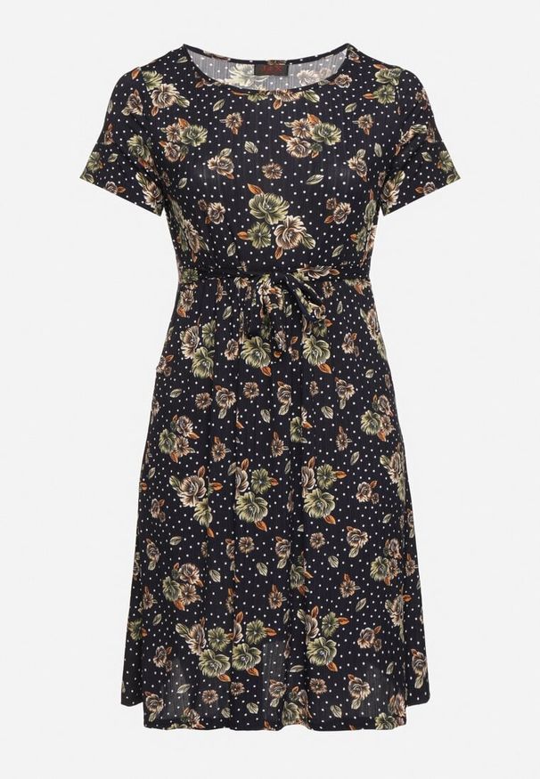 Born2be - Granatowo-Beżowa Rozkloszowana Sukienka w Kwiatowy Wzór Lumilisse. Okazja: na spacer, na co dzień. Kolor: niebieski. Wzór: kwiaty. Styl: klasyczny, casual, elegancki