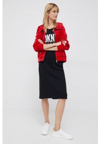 DKNY - Dkny bluza damska kolor czerwony z kapturem z aplikacją. Typ kołnierza: kaptur. Kolor: czerwony. Wzór: aplikacja #2