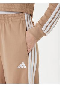 Adidas - adidas Dres Teamsport JX0529 Beżowy Regular Fit. Kolor: beżowy. Materiał: bawełna #6