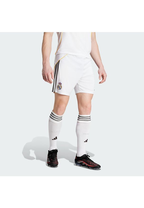 Adidas - Szorty Real Madryt 25/26 Home. Kolor: biały. Sport: piłka nożna