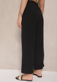 Renee - Czarne Spodnie z Wiskozą o Szerokim Kroju High Waist z Wiązaniem Ivelwia. Okazja: na co dzień. Stan: podwyższony. Kolor: czarny. Materiał: wiskoza. Styl: casual #3