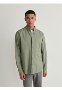 Reserved - Koszula comfort fit - zielony. Kolor: zielony. Materiał: tkanina, bawełna