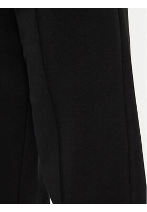 Fila Spodnie dresowe Lauka FAW0910 Czarny Wide Leg. Kolor: czarny. Materiał: bawełna