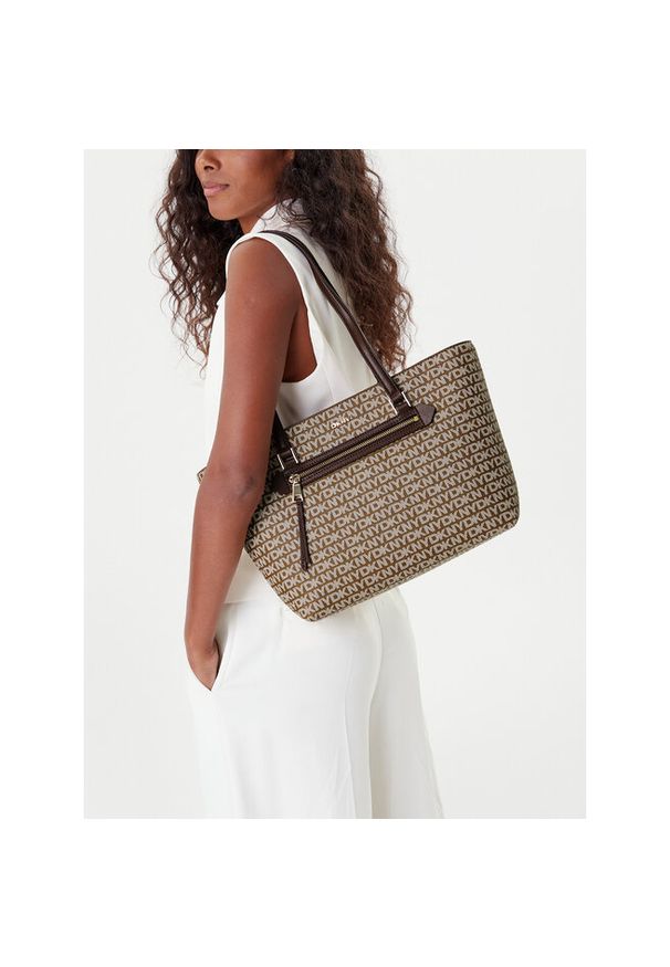 Torebka DKNY. Kolor: brązowy