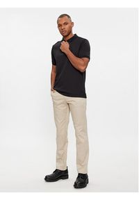 Calvin Klein Chinosy K10K110963 Beżowy Slim Fit. Kolor: beżowy. Materiał: bawełna