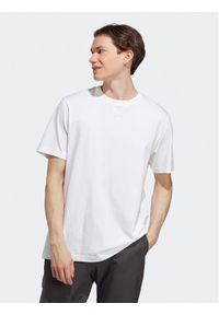 Adidas - adidas T-Shirt ALL SZN IC9788 Biały Loose Fit. Kolor: biały. Materiał: bawełna #1