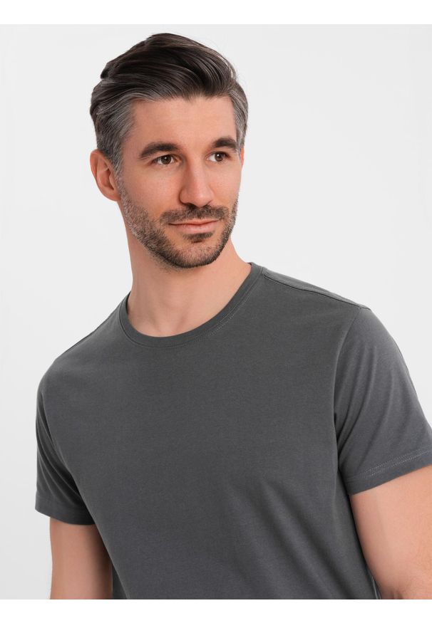 Ombre Clothing - Męski klasyczny bawełniany T-shirt BASIC - grafitowy V15 OM-TSBS-0236 - XXL. Okazja: na co dzień. Kolor: szary. Materiał: bawełna. Styl: klasyczny